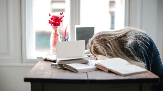 Juliette (21) kan bijna niet studeren door ziekte, maar studietoeslag krijgt ze niet