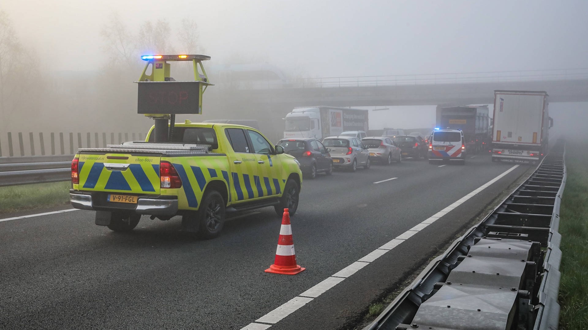 112-nieuws dinsdag 14 april: Twee ongelukken op N33 bij Meeden • Minderjarige aangehouden voor straatroof in Haren