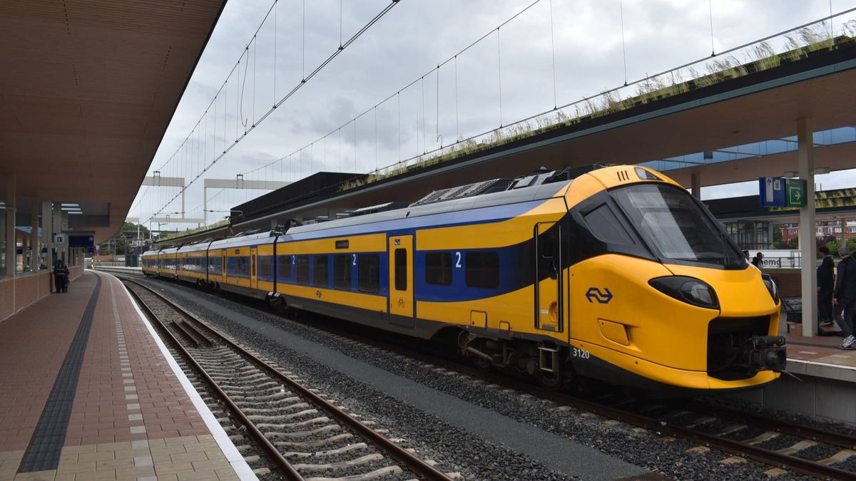 112-nieuws: Treinen tussen Groningen en Assen rijden weer volgens dienstregeling na lichte spoorverz