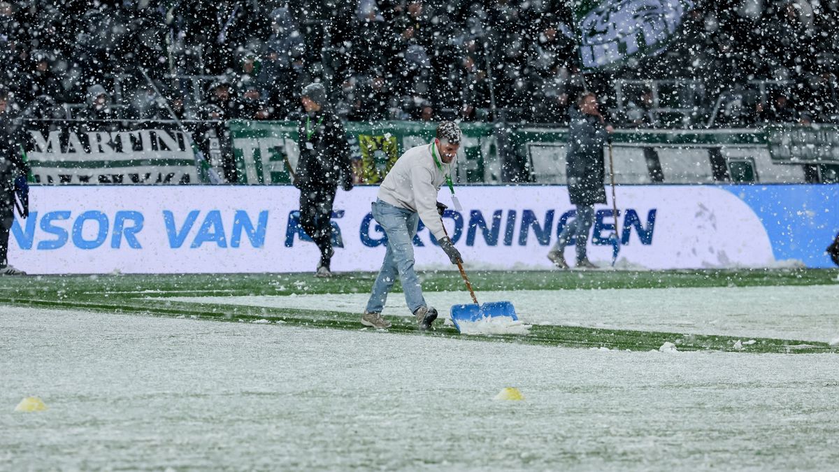 Live: PEC Zwolle sluit de speelronde af in sneeuwachtig Groningen