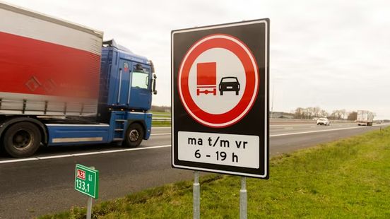 Truckers negeren verbod massaal: 57 boetes op de A1 Home