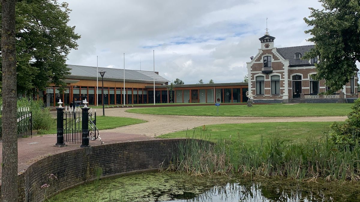 Rechter Verkoop oude gemeentehuis Kollum moet opnieuw Omrop Fryslân