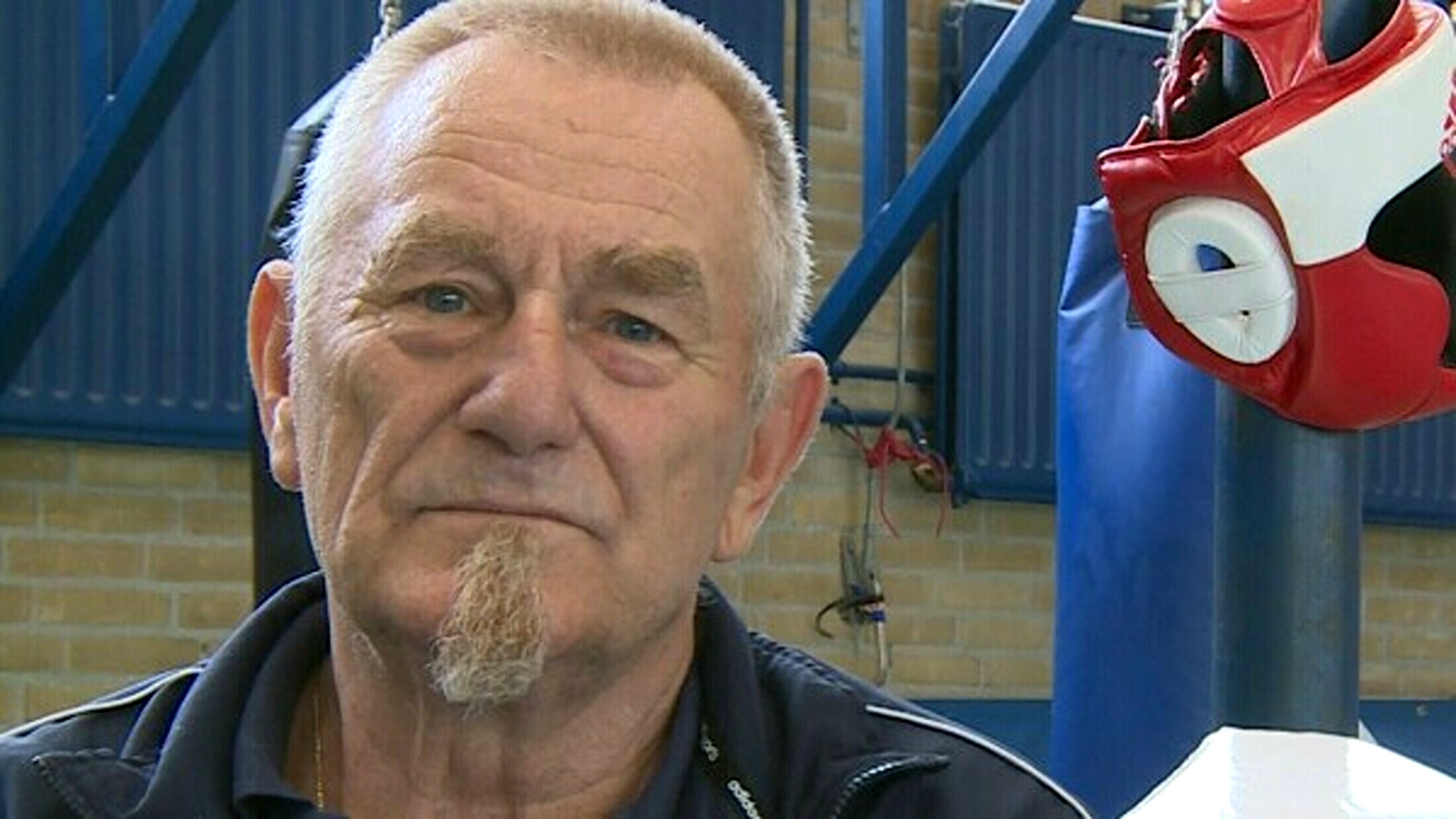 Boksikoan Piet Rozendaal skitteret yn lanlike krystreklame: "Ferhaal giet oer mysels"