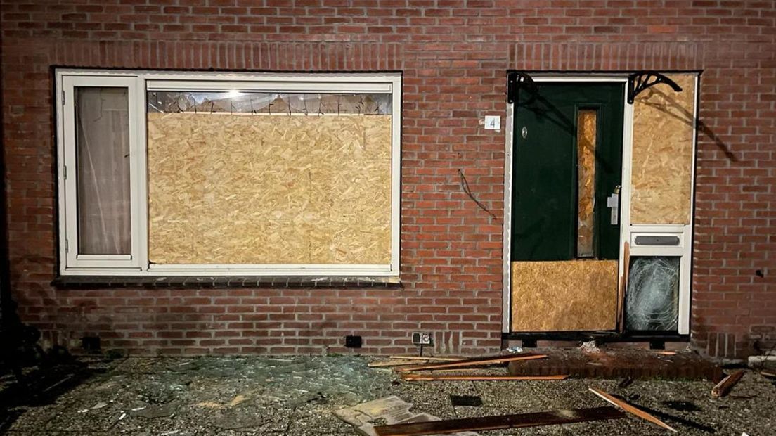 De getroffen woning is dichtgetimmerd