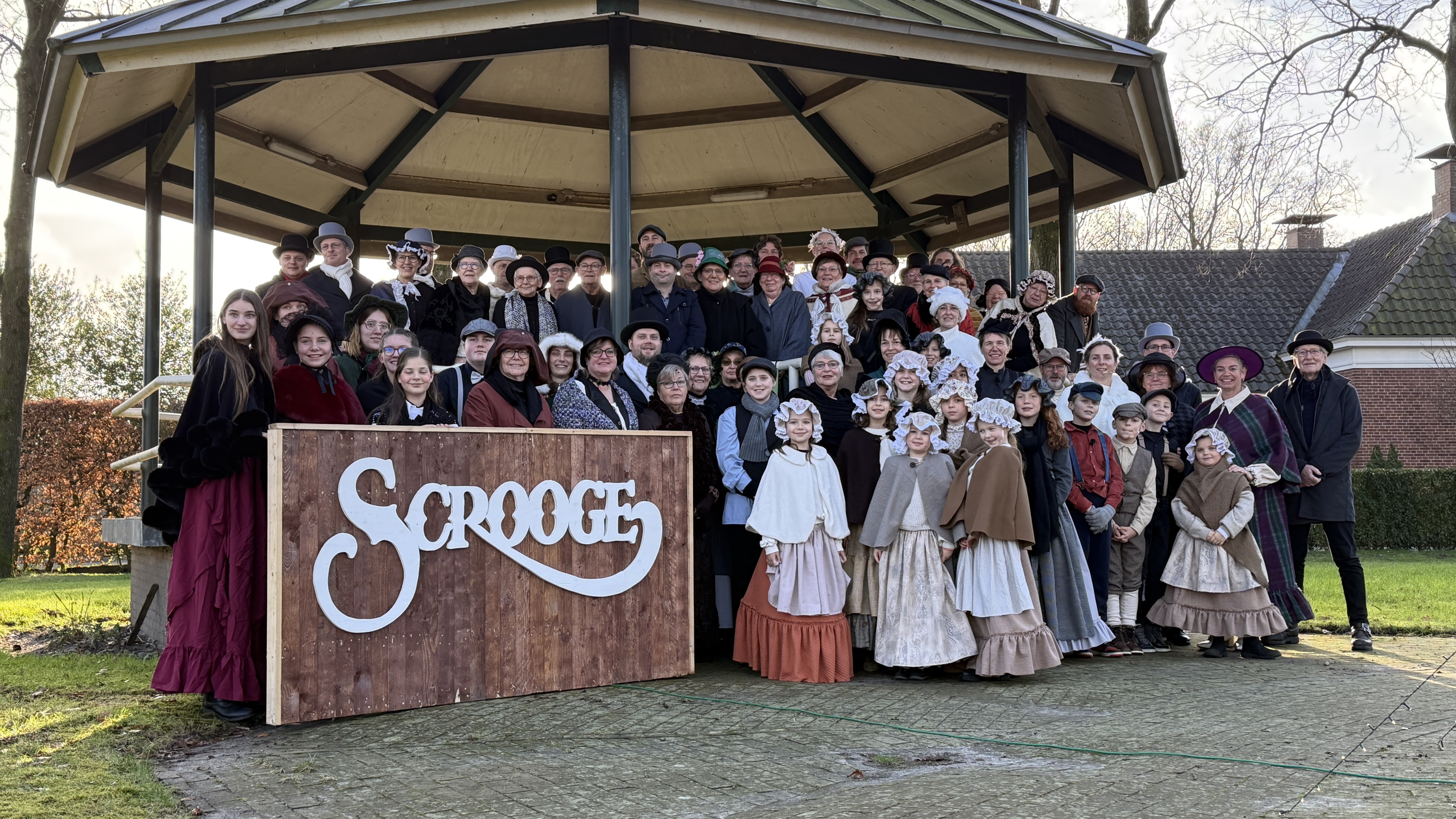Voor en door het dorp: Gasselte speelt Charles Dickens klassieker Scrooge met een twist