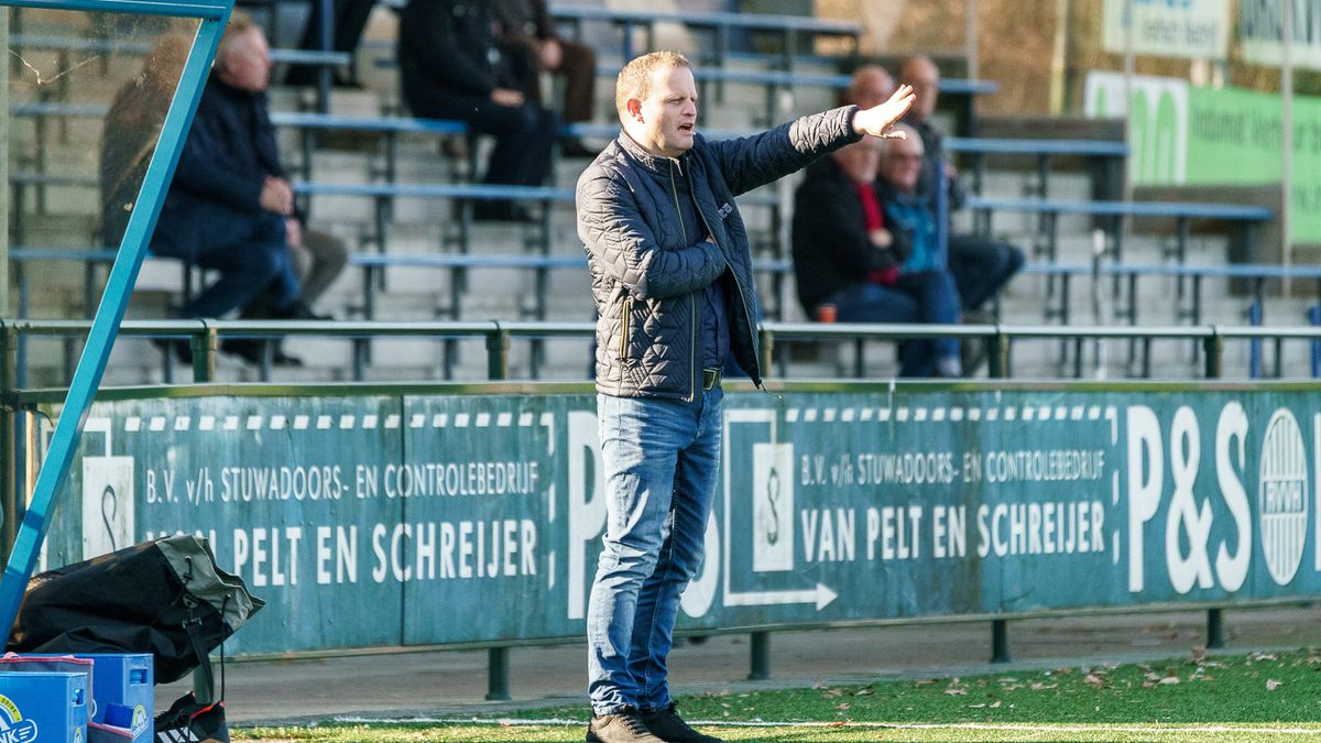 Voormalig hoofdtrainer Marcel Lourens keert als assistent-trainer terug bij Kloetinge
