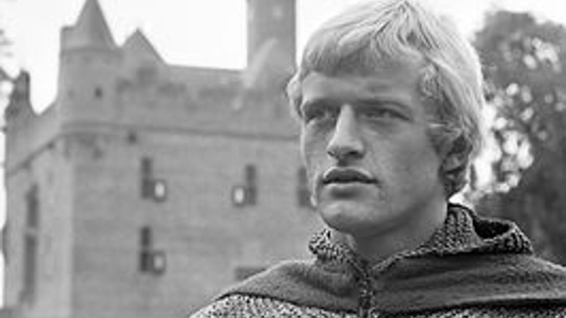 Niemand wist van het bestaan ervan af, maar er bestaan nooit eerder uitgezonden beelden van de tv-serie Floris. Vrijdagavond worden ze na 50 jaar voor het eerst uitgezonden in kasteel Doornenburg.