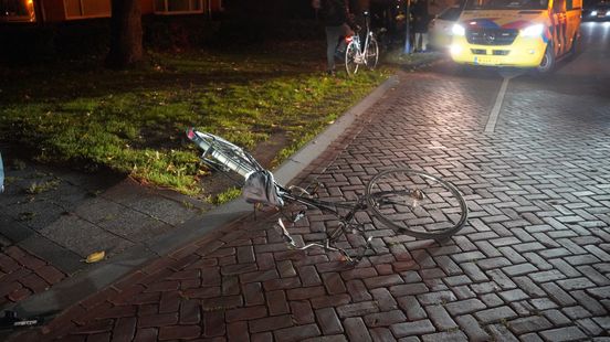 Fietser en scooterrijder gewond bij botsing in Zwolle Home