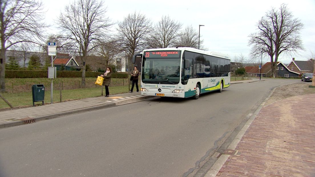 Buslijn 23 in Heikenszand