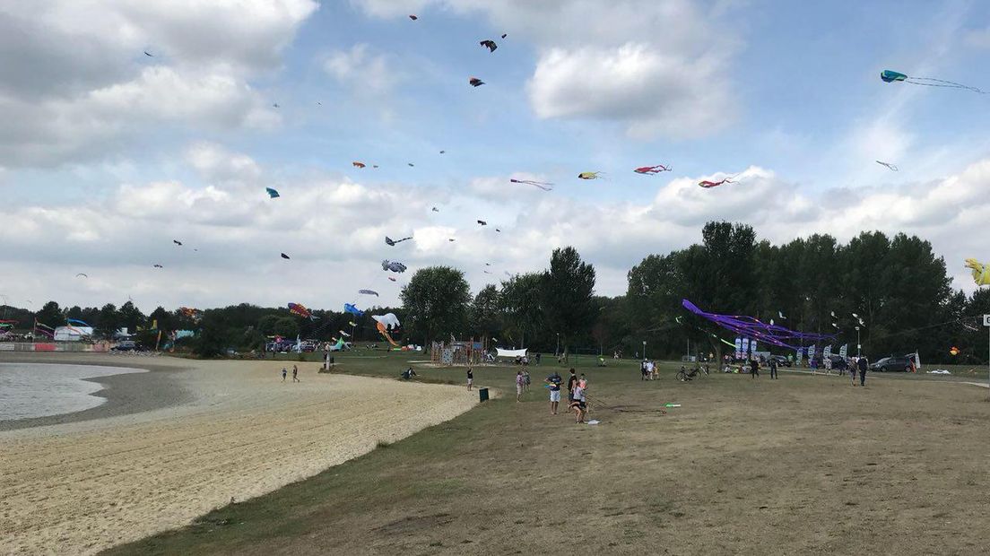 Voor de dertigste keer het Vliegerfestival in Emmen (Rechten: RTV Drenthe/Janet Oortwijn)