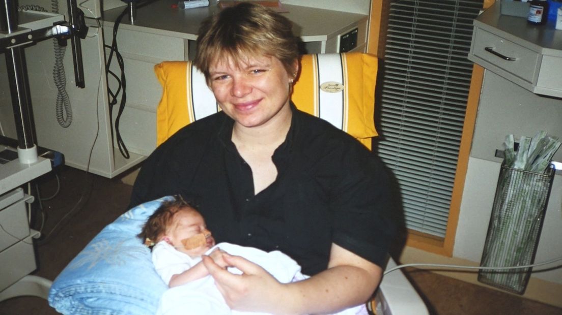 Baby Amber en haar moeder Aster
