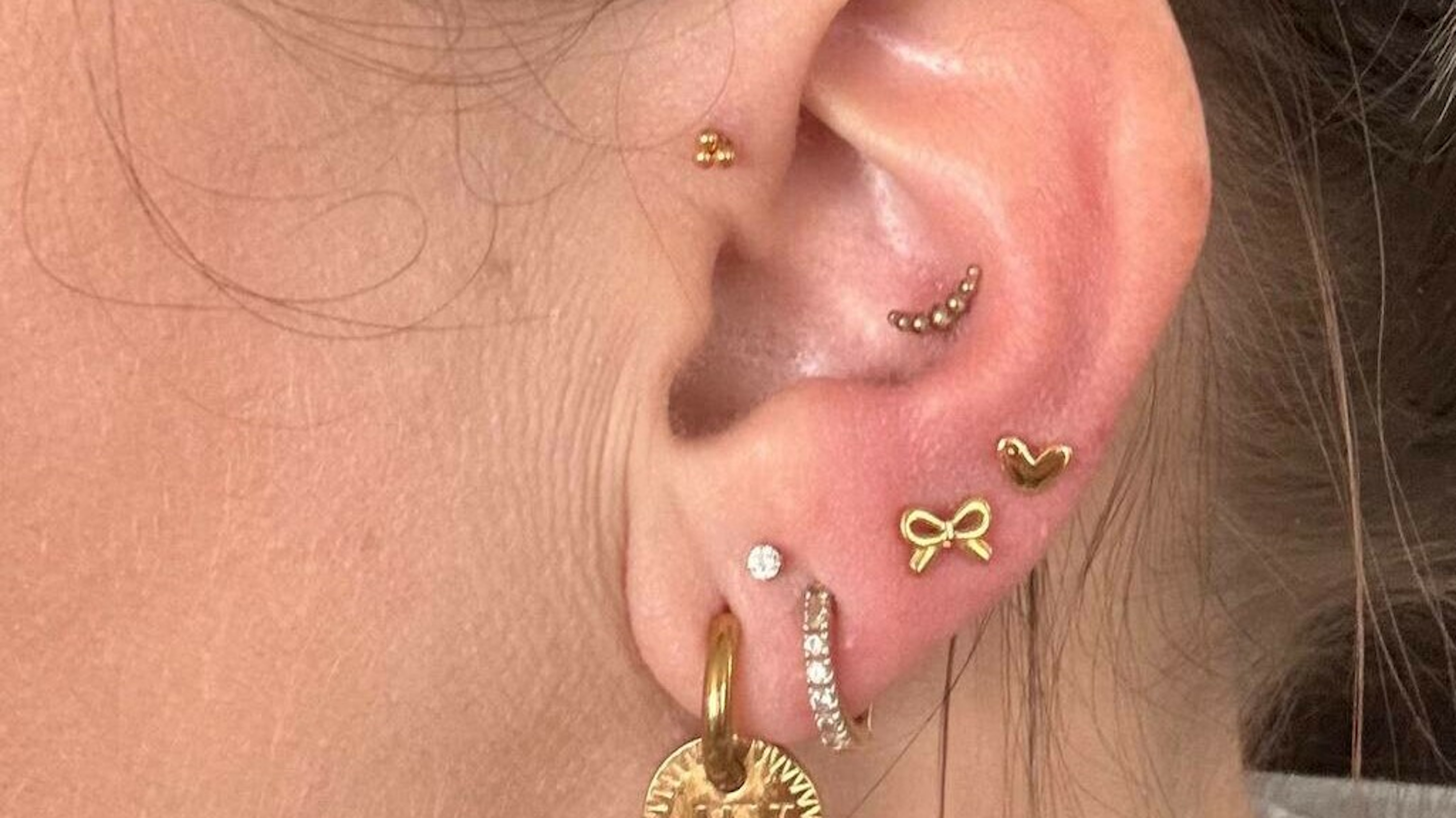 De week van Drenthe: gedeputeerde Schuinder opgestapt en tientallen ontstekingen na piercing