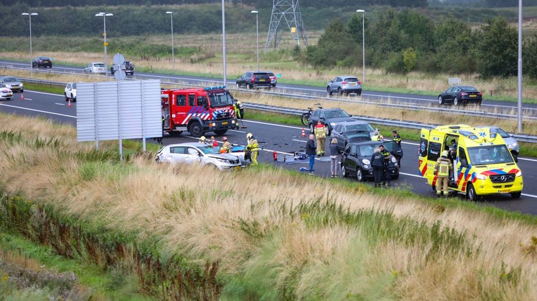 Bij het ongeluk waren in totaal drie voertuigen betrokken.