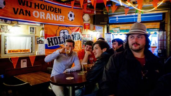 Geen extra regels voor horeca bij WK, motie van tafel