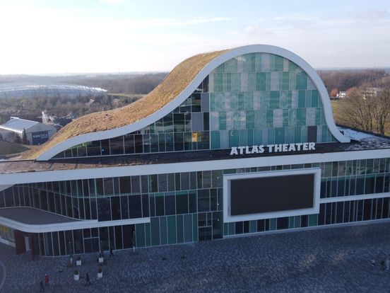 Waterschade bij Atlas Theater, voorstellingen op de tocht door lekkage