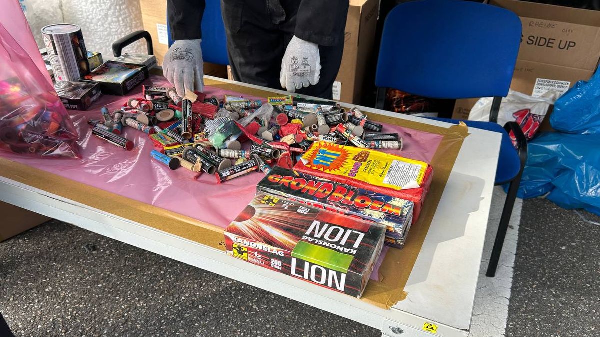Vuurwerk inleveren in Enschede: opa en oma leveren in voor kleinkinderen