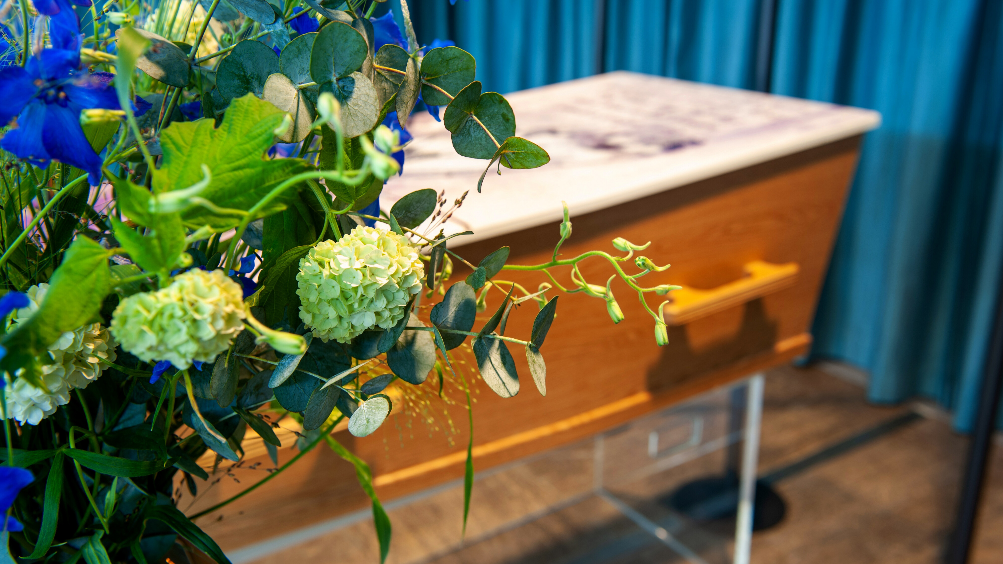 Begraffenissen regelet de gemeente ek wolris