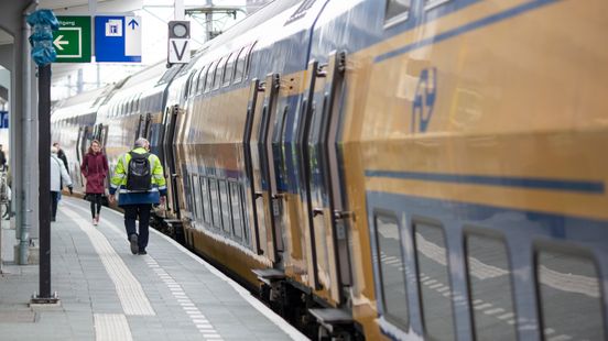 Koperdieven slaan toe bij Zwolle: treinverkeer ontregeld Nieuws