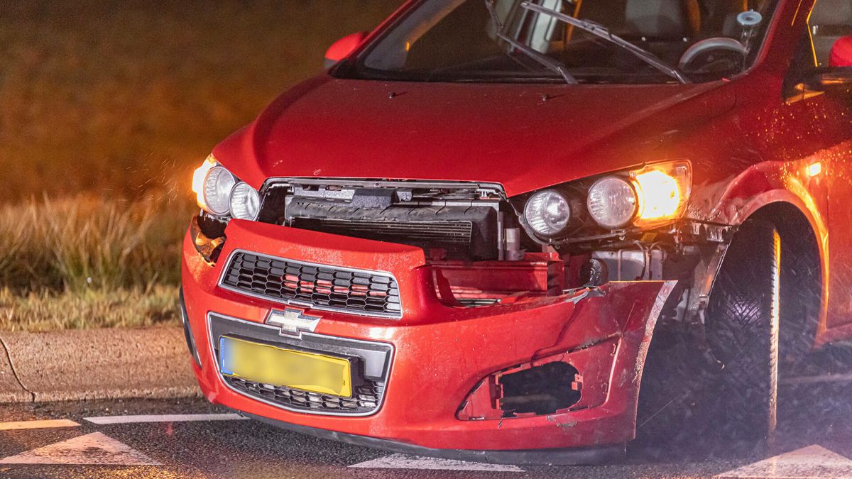 Auto en vrachtwagen botsen in Heerenveen | Reduzumer vrijgesproken van valse aangifte