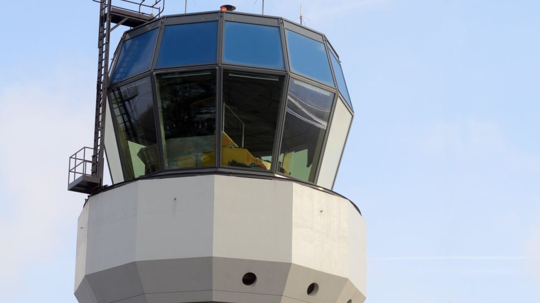 De verkeerstoren op Groningen Airport Eelde (Rechten: Archief RTV Drenthe)