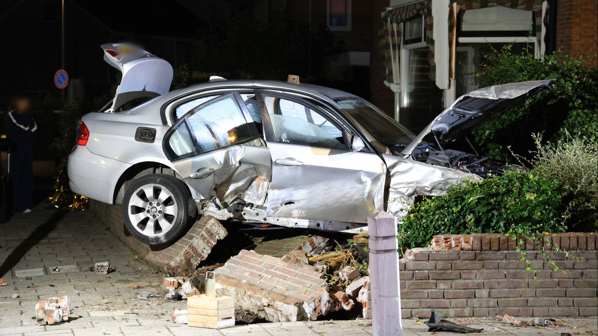 Meerdere gewonden door ernstig ongeluk met drie auto's
