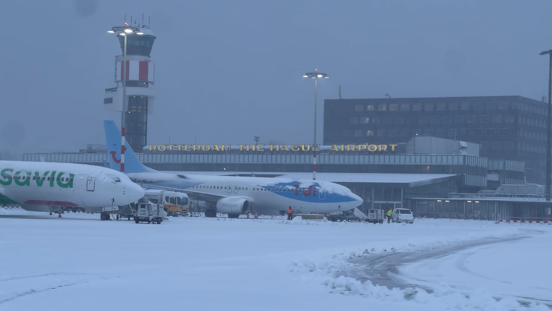 De winter hield Rotterdam The Hague Airport deze week in zijn greep.