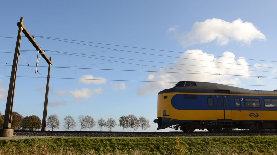 Een kapotte trein zorgt voor vertragingen (Rechten: archief RTV Drenthe)