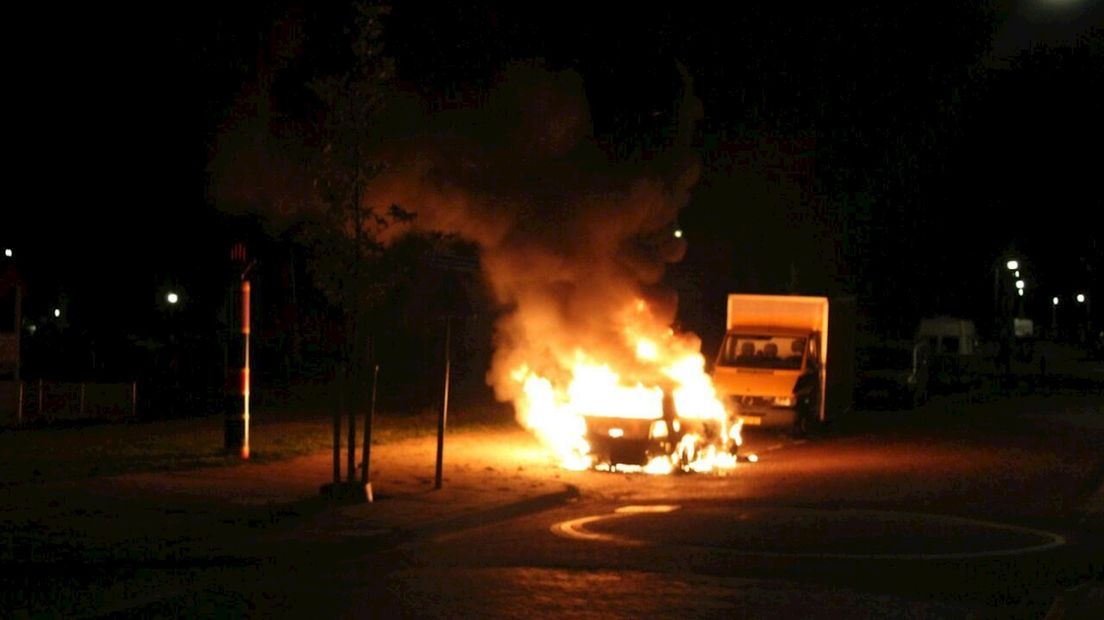 Auto uitgebrand in Rijssen