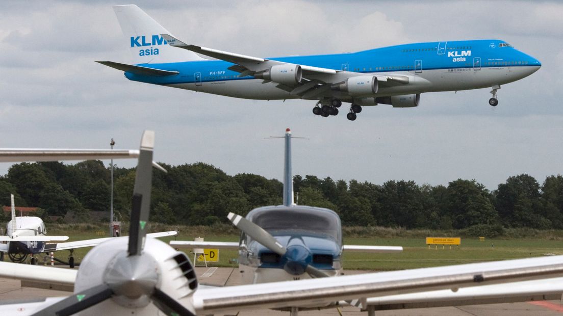 Slechts één procent van de noorderlingen gaat dit jaar met het vliegtuig op vakantie.