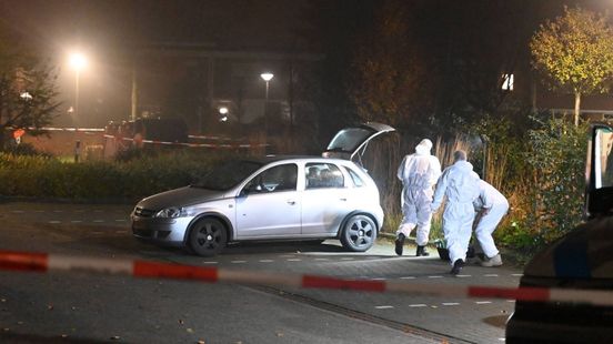 Politie ontruimt huizen en verricht aanhoudingen na vuurwerkvondst