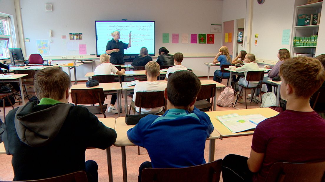 Eerste schoolweek lerarentekort klas onderwijs school scholen leraren leraar lesgeven