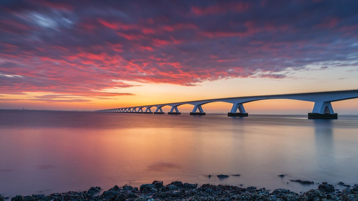 Zeelandbrug blijft bestaan, ook als er een nieuwe brug of tunnel komt: 'Een monument mag je niet afb