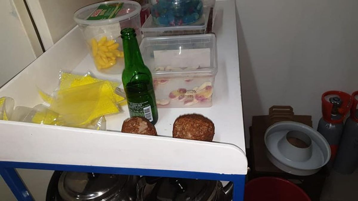 Inbrekers nemen een biertje en roosteren kipnuggets in kantine VV Bareveld