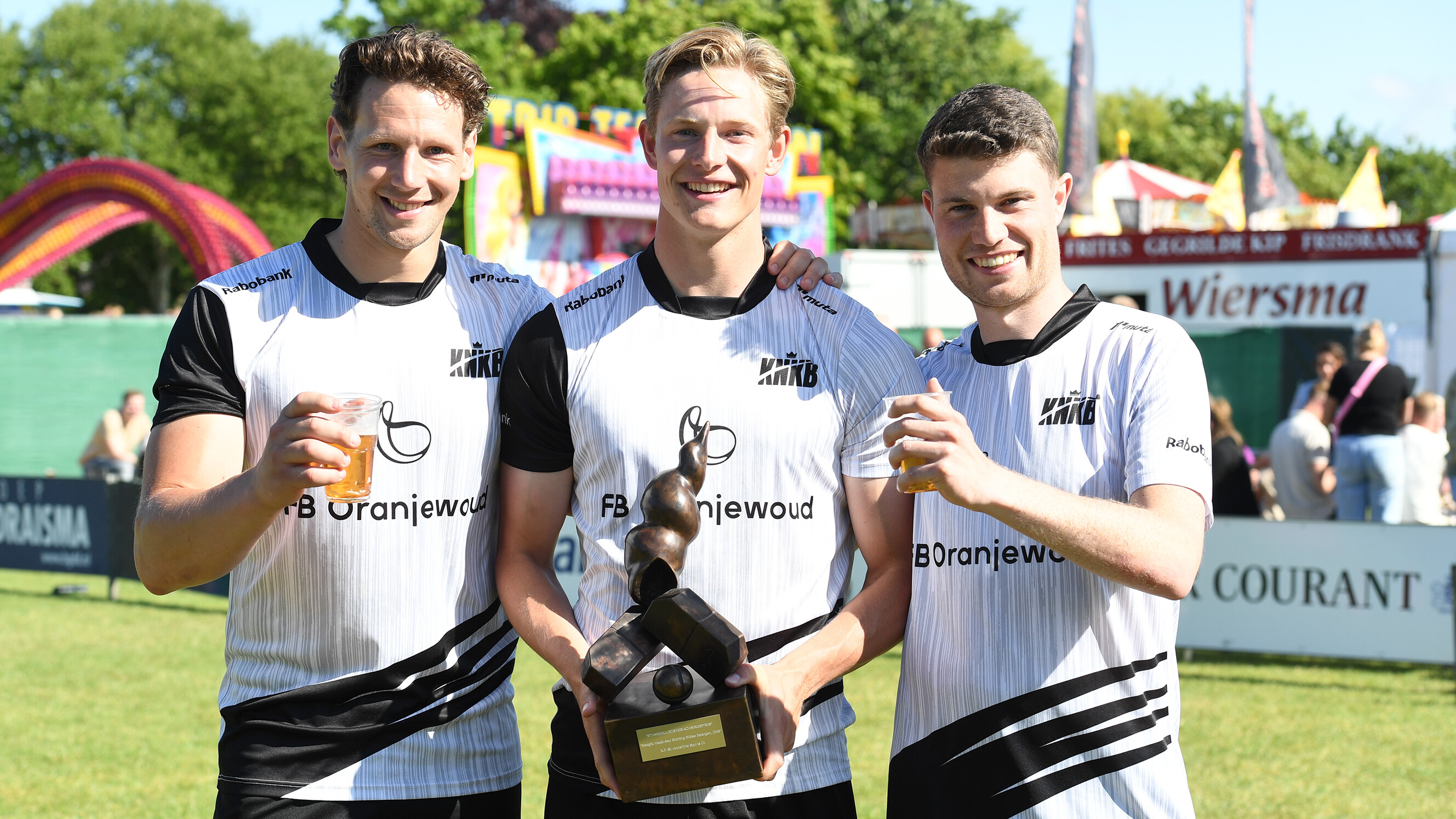 De winnaars in St.-Annaparochie