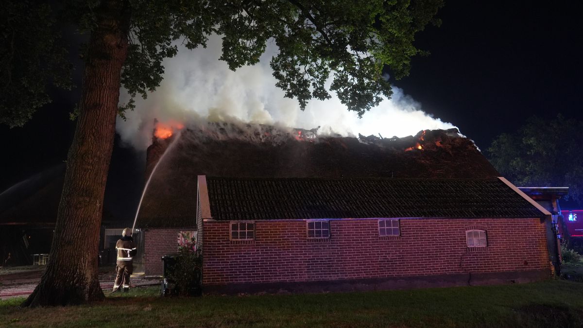 Woonboerderij in Coevorden vat vlam
