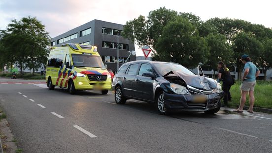 Gewonde bij botsing in Kampen. Gewonde bij botsing in Kampen.