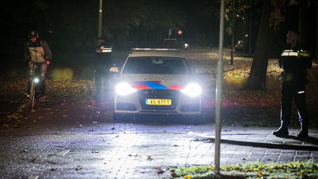 Agenten bij Park Presikhaaf.