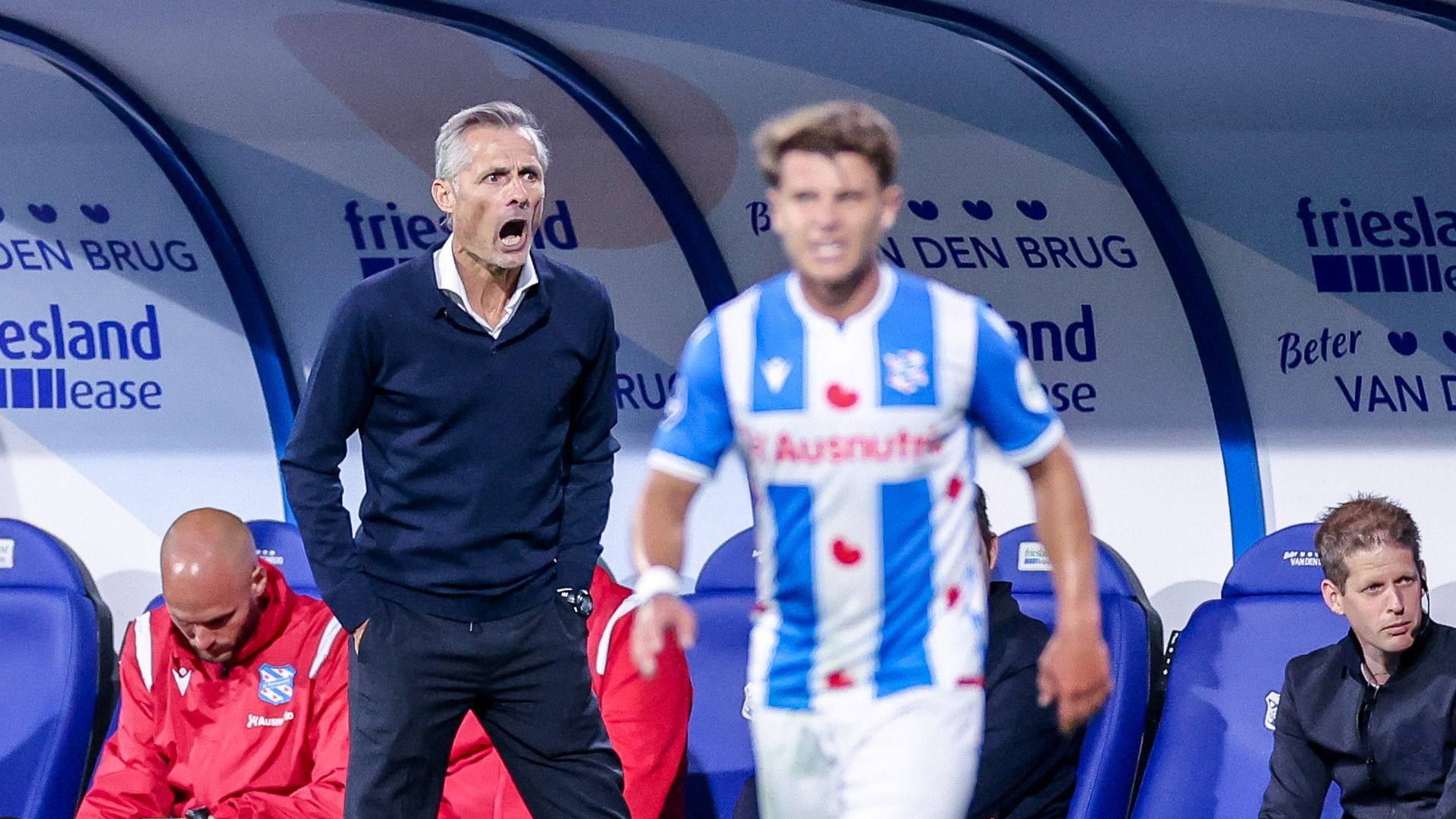 Trainer Kees van Wonderen schreeuwt het uit