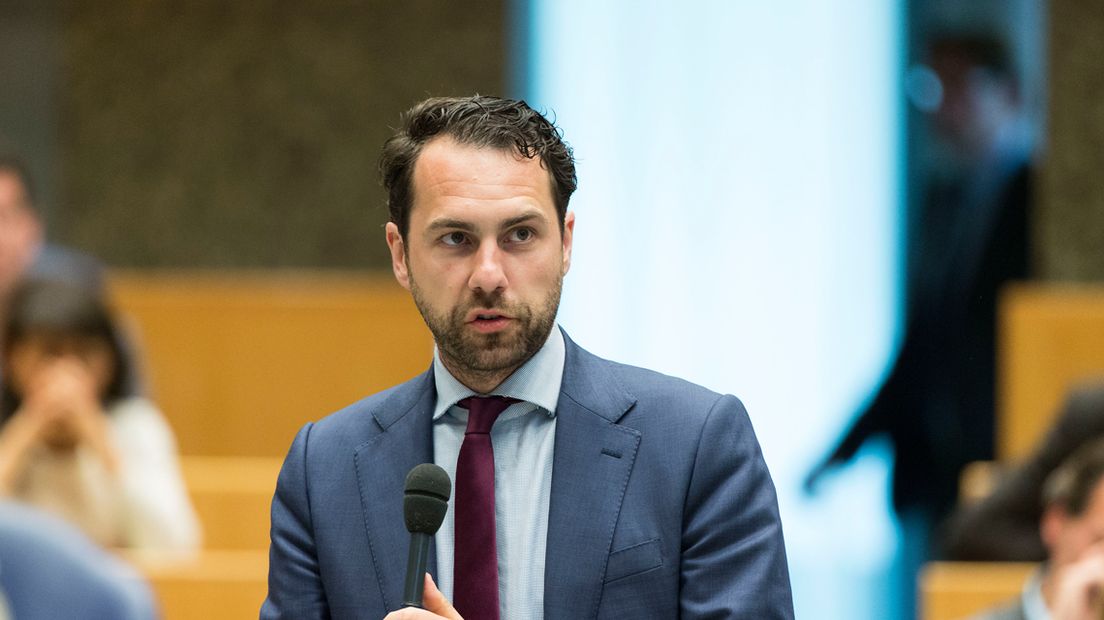 Martijn van Dam (PvdA) staatssecretaris Infrastructuur.