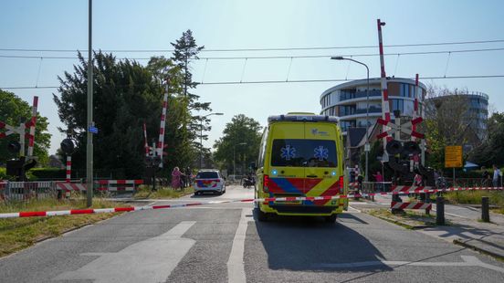 112 nieuws: Slachtoffer treinongeluk Emmen overleden, treinverkeer tussen Zwolle en Emmen ontregeld. 112 nieuws: Slachtoffer treinongeluk Emmen overleden, treinverkeer tussen Zwolle en Emmen ontregeld.