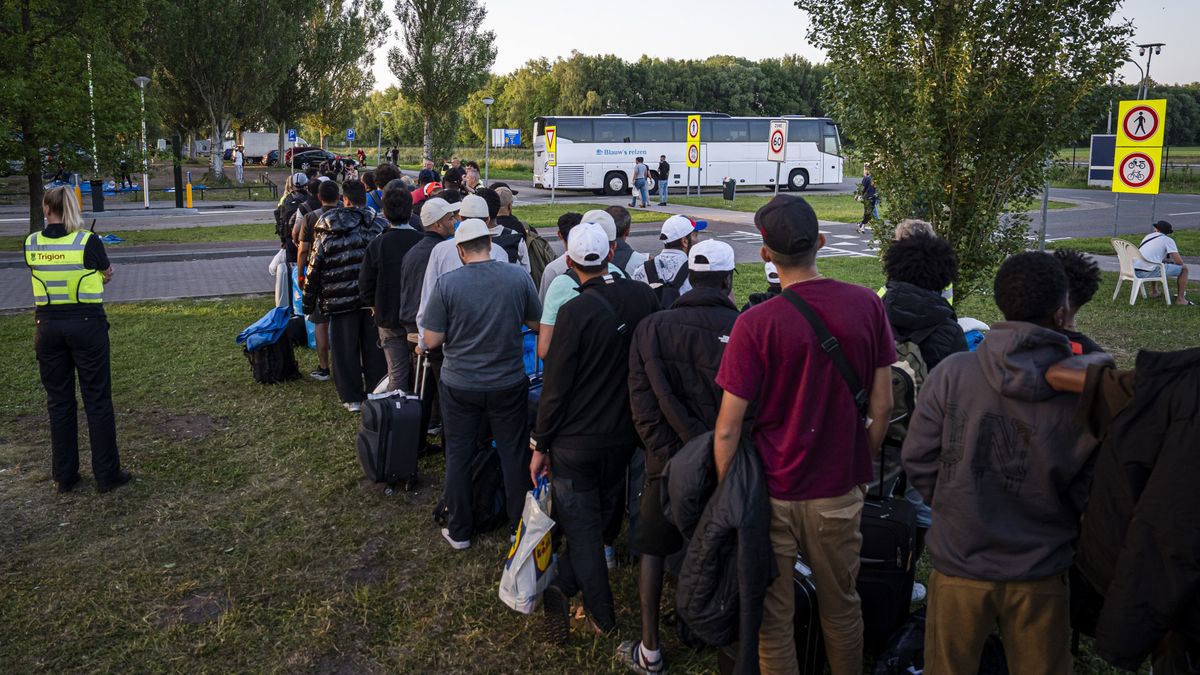 Veel zorgen over mogelijke komst azc: '367 asielzoekers bij een dorp van 1250 is een wanverhouding'