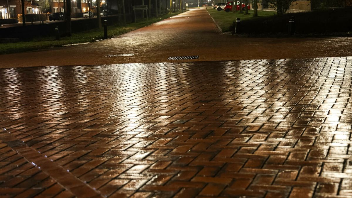 Spekgladde wegen vanwege ijzel, opnieuw code oranje