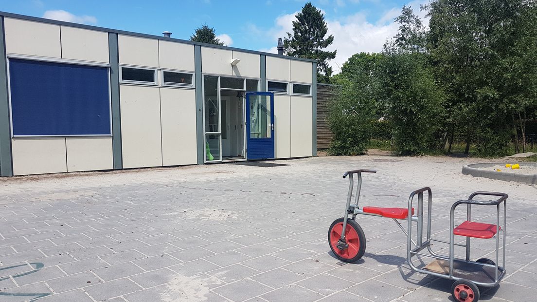 Noodgebouw Mariaschool Eelde-Paterswolde gaat na deze week tegen de grond (Rechten: Jasmijn Wijnbergen/RTV Drenthe)