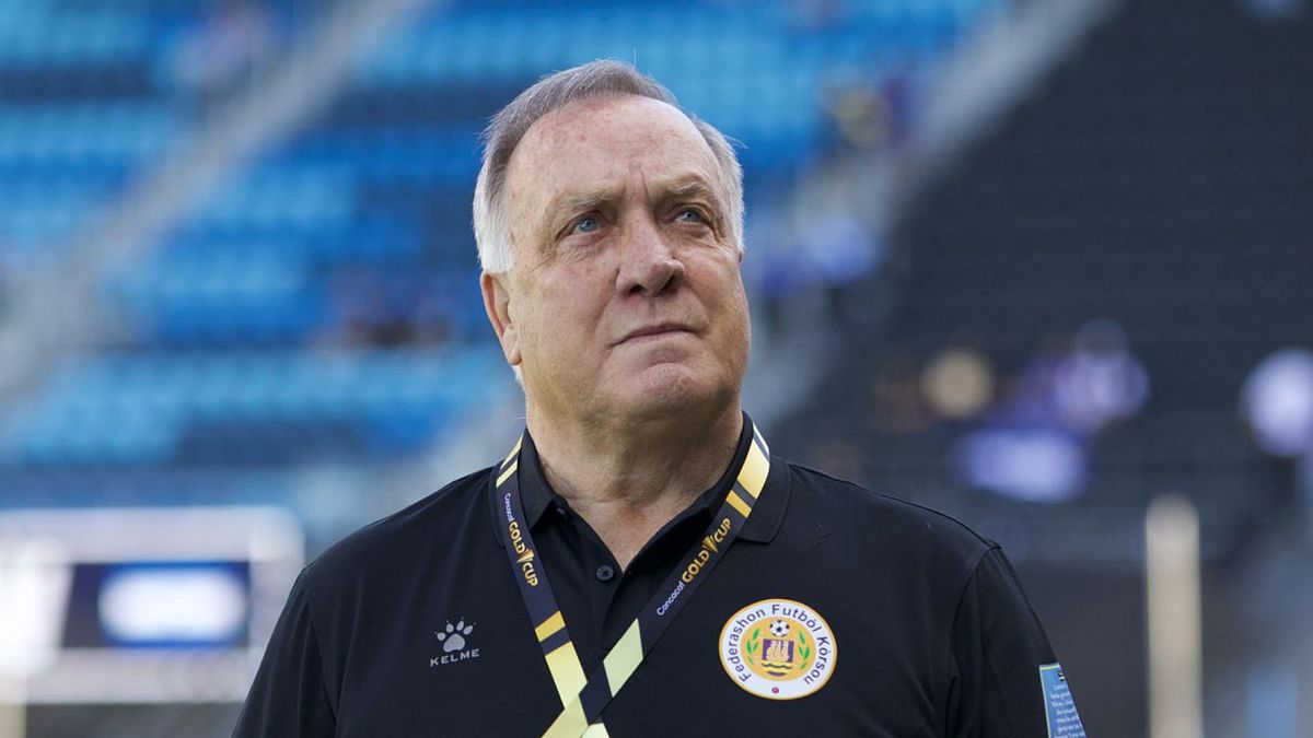 Dick Advocaat gaat alsnog met Curaçao naar WK voetbal