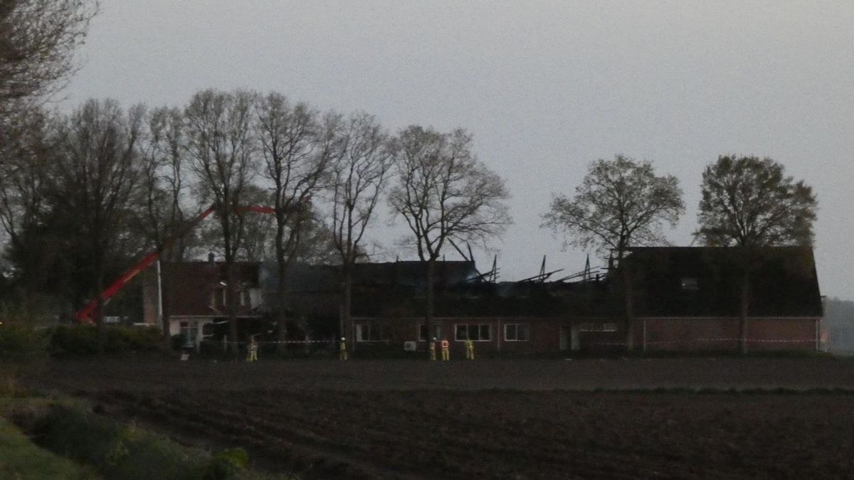 Hotelbrand in Witteveen na 3,5 uur blussen onder controle