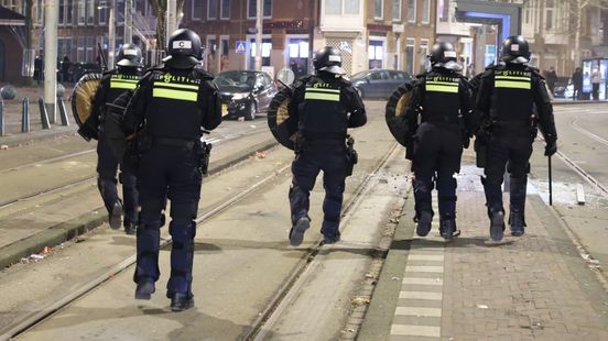 'Lelijk en absurd', politiechef verbolgen over 11 gewonde agenten tijdens jaarwisseling Nieuws