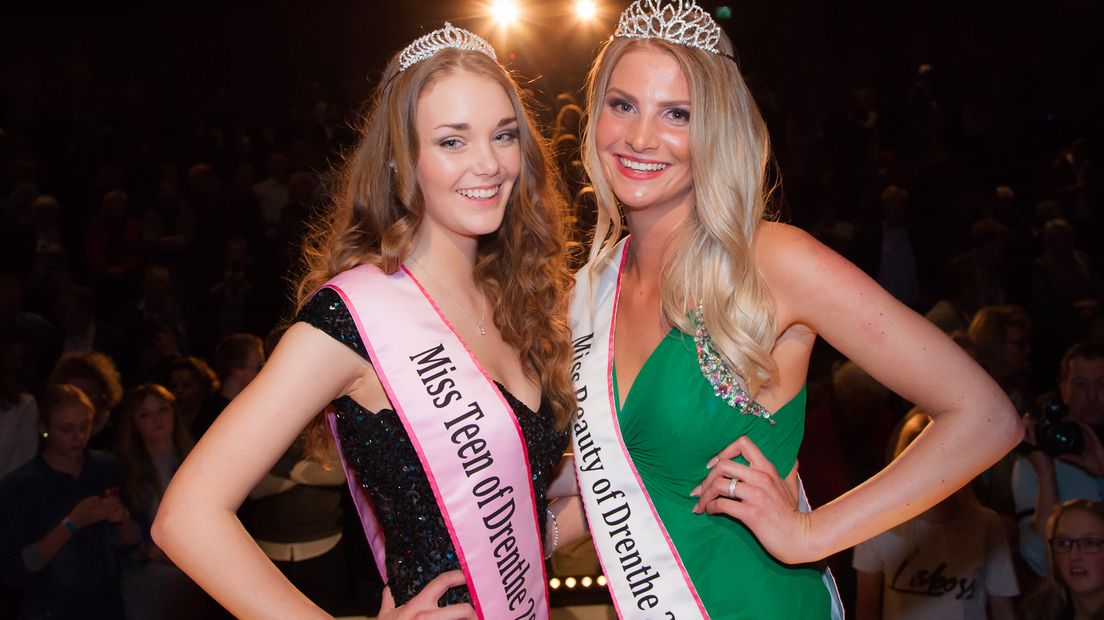 Miss Teen Ilse Wolters (links) en Miss Beauty of Drenthe Lisan Weidgraaf  (Rechten: Maurice Vos/RTV Drenthe)