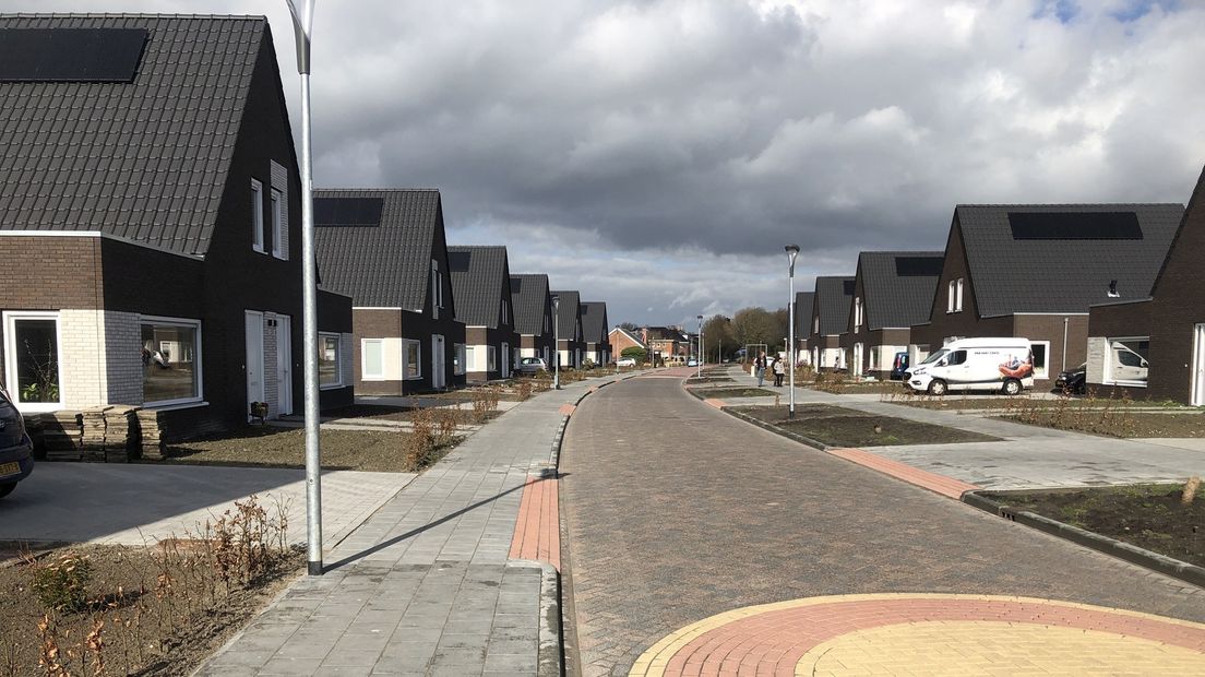 De nieuwe aardbevingsbestendige woningen aan de Klaas Bosstraat