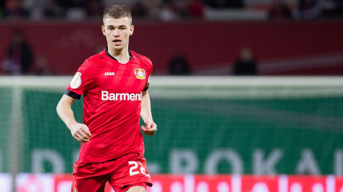 Daley Sinkgraven won met Bayer Leverkusen de eerste wedstrijd na de coronabreak in de Bundesliga (Rechten: Hollandse Hoogte / Eibner)