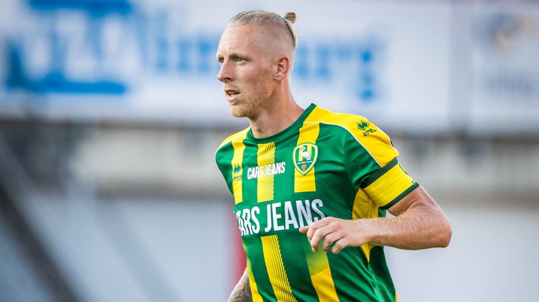 Lex Immers in actie voor ADO Den Haag